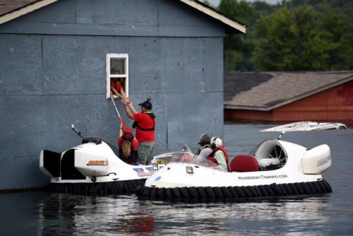 US Homeland Security flood rescue trials feature Hirth Engines-powered hovercraft